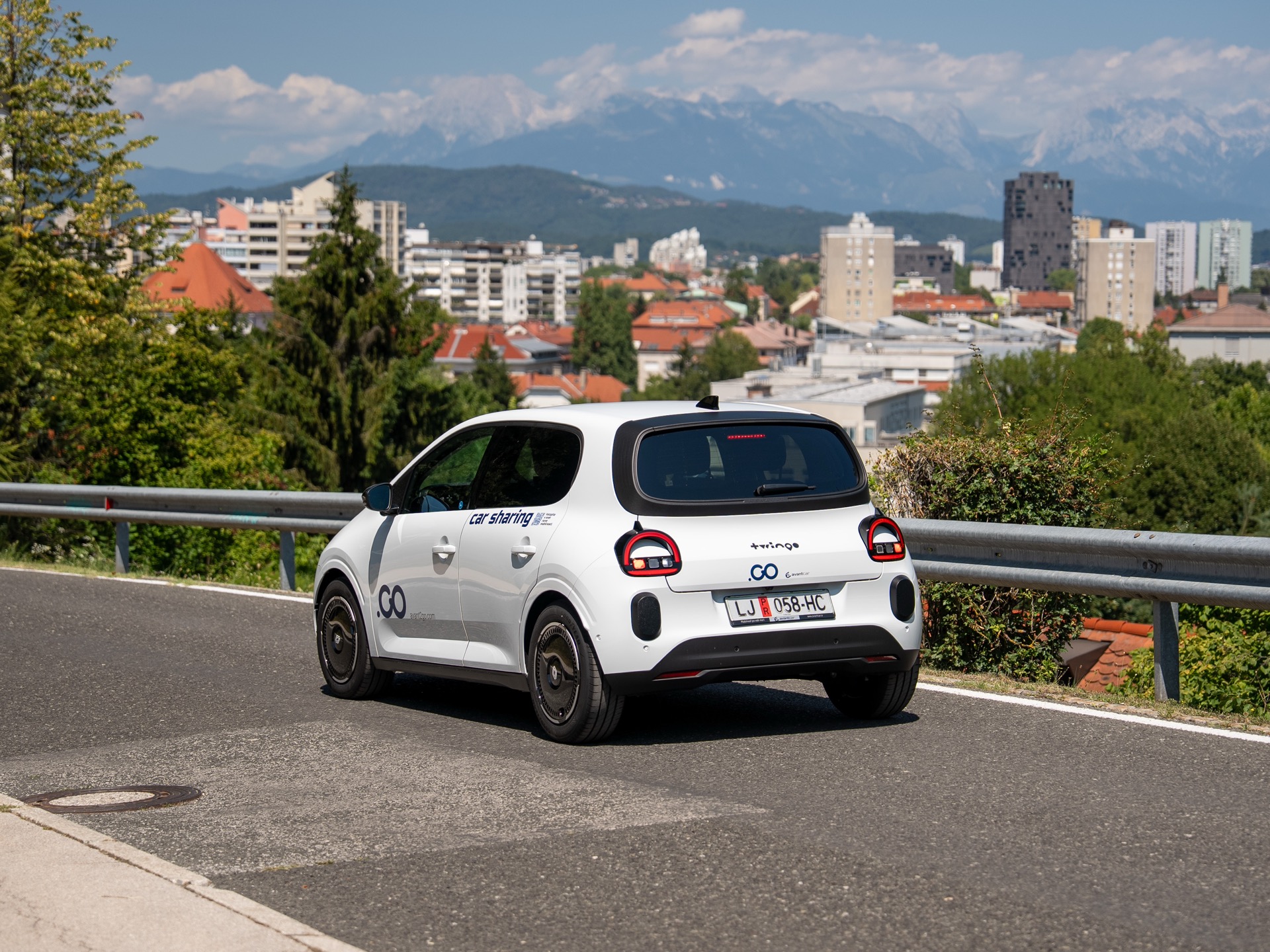 Renault Twingo E-Tech: prikupna (slovenska) novost v floti Avant2Go